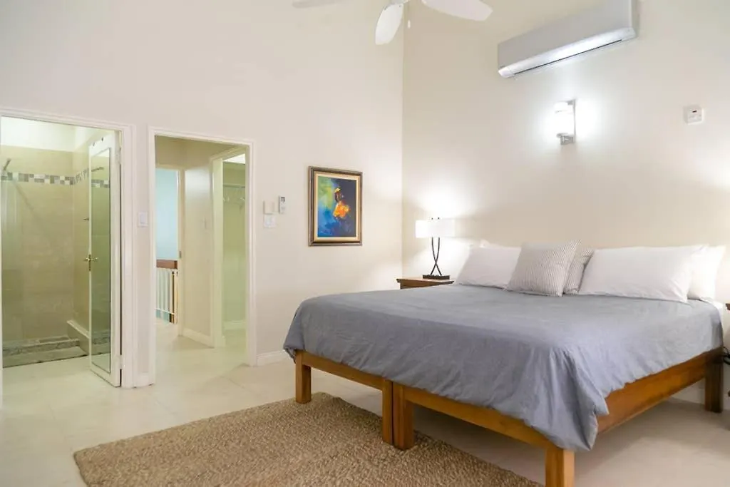 Choose To Be Happy At Surbiton Square - Two Bedroom Townhouse Kingston 0*,  Jamaica